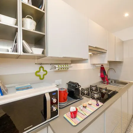 Flip House - Posizione Strategica, Wifi E Aria Condizionata Apartment *